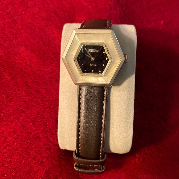 Mens vintage Swiss Wind Up Watch - Picture 2 of 5